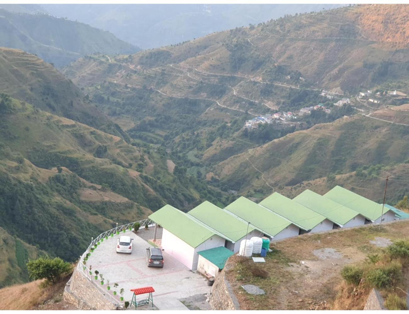 Hotel Hills Resort, Chakrāta Exterior photo